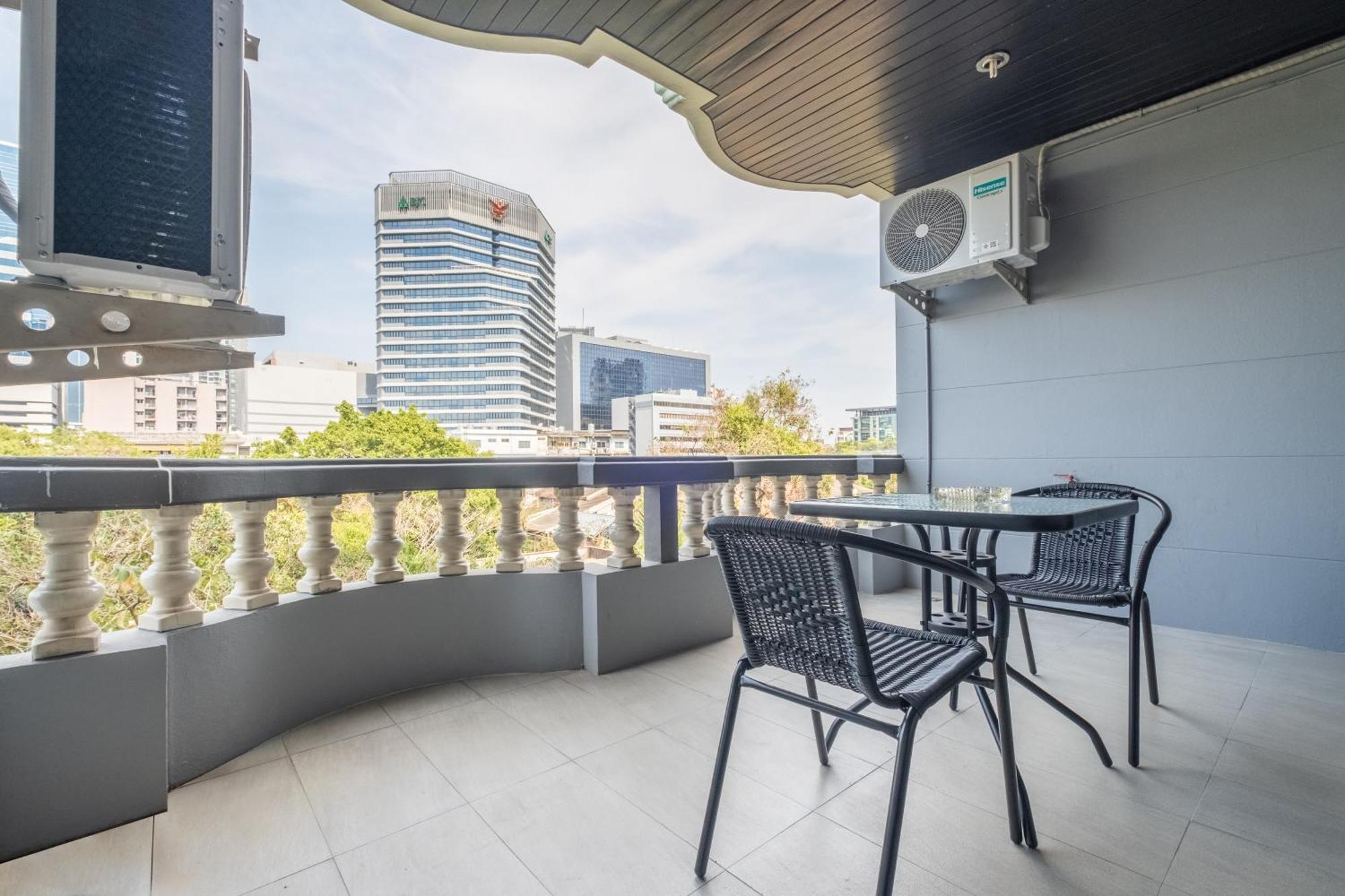 Hotel Boss mansion à Bangkok Extérieur photo